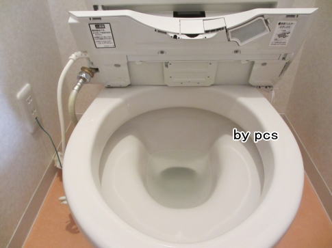 ウオッシュレット裏側の写真02