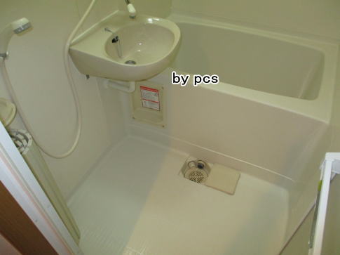 きれいになった2点ユニットバスの写真01