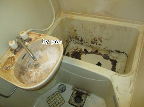 重度の汚れユニットバスの写真01